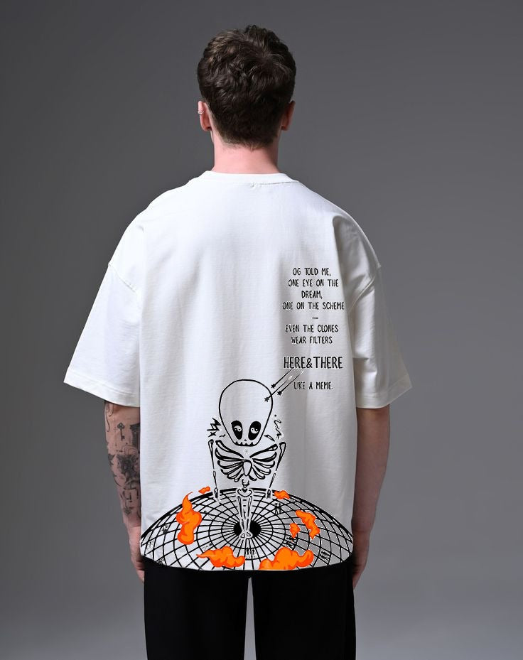 CLONEPROOF OVERSIZED TEE (White) – Here&There